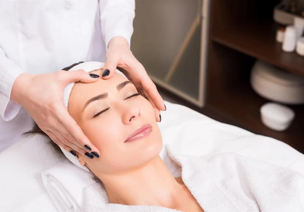 Custom Facials | Cosmetica Slim Med Spa in San Mateo, CA